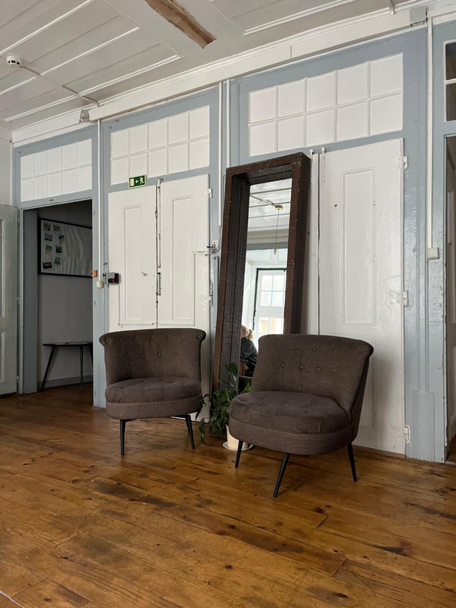 Alface Hall Hostel & Bar Лиссабон Экстерьер фото